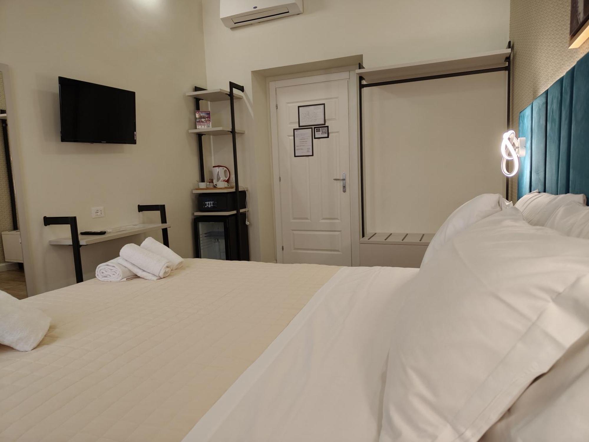 アモローマ スイート Bed & Breakfast エクステリア 写真